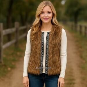 Miss Me Faux Fur Vest Beaded Trim Boho Western Festival Embellished Size M